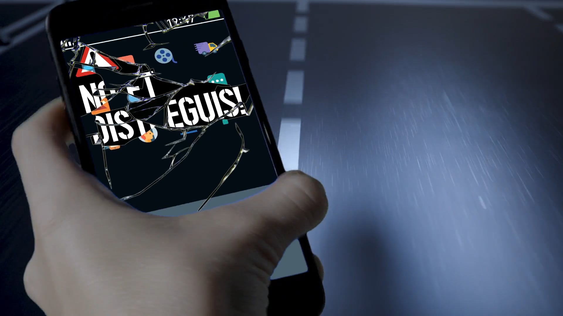 Ciutat de Vianants – Motorista, no et distreguis!